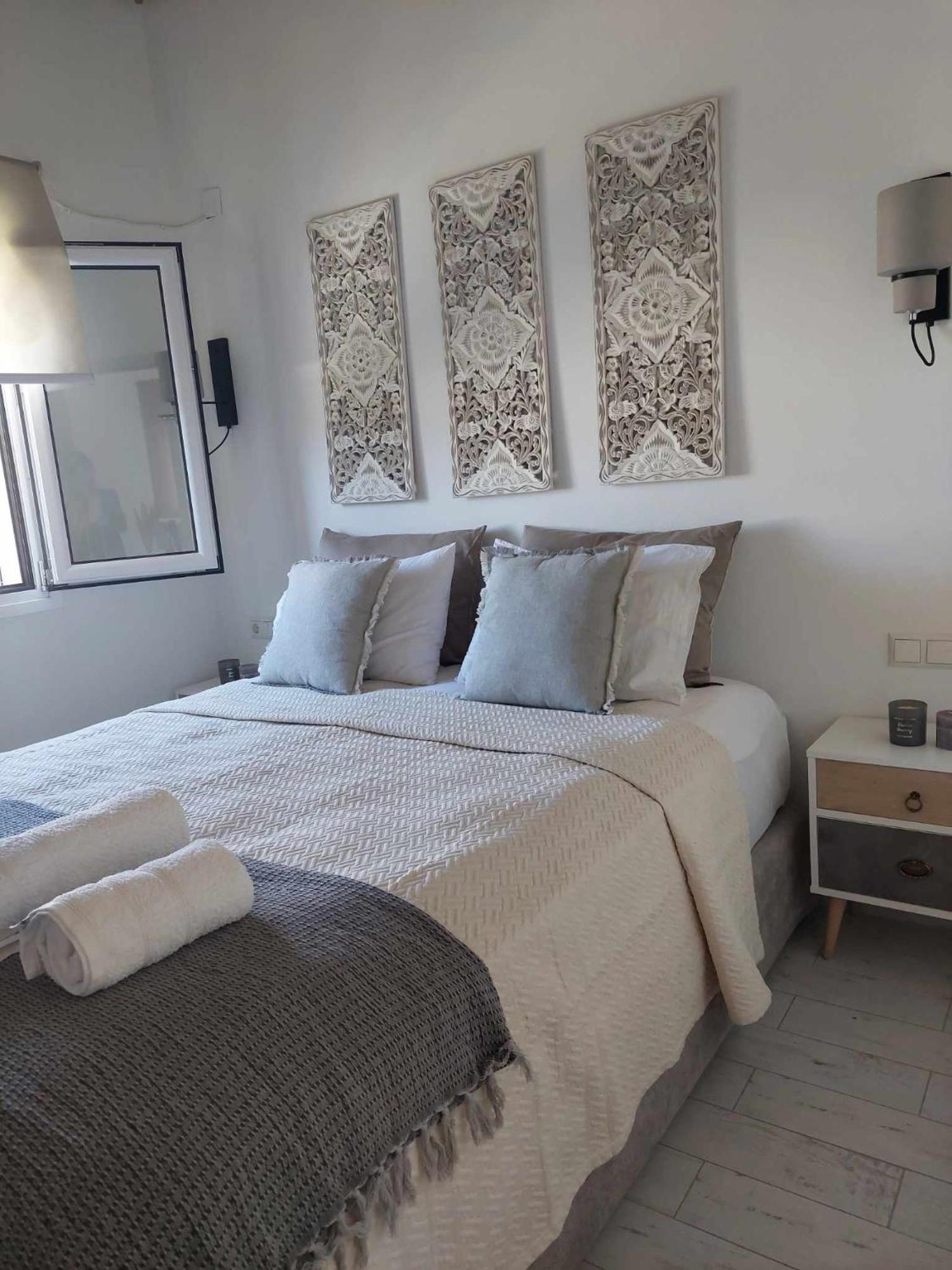 העיירה סקיאתוס Maya Apartments, Modern And Convenient Apartments With Private Parking מראה חיצוני תמונה